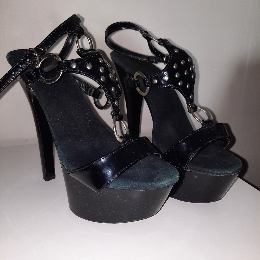Ellie platform heels